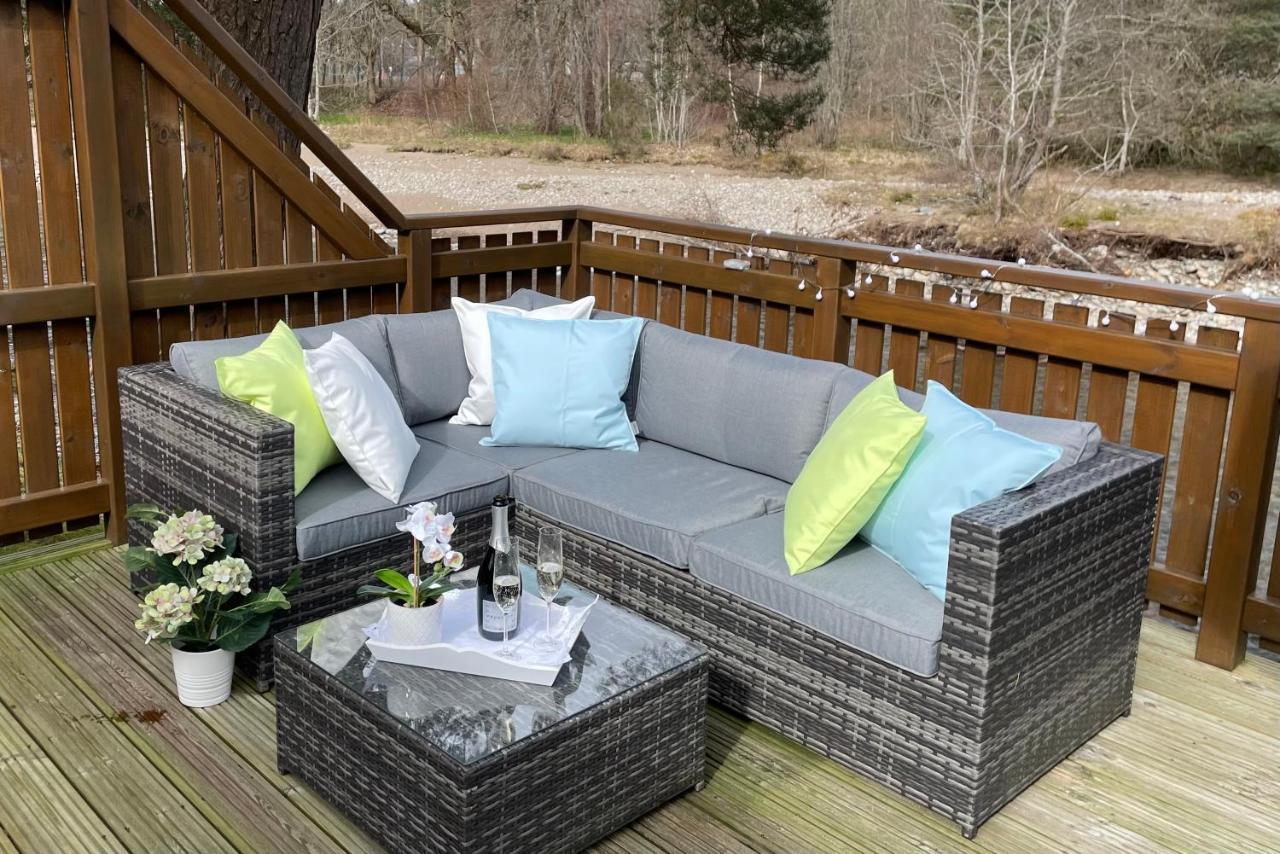 Luxury Riverside Lodge, Blair Atholl Pitlochry Bagian luar foto